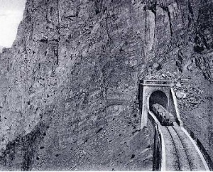 l'entrée du tunnel en 1904